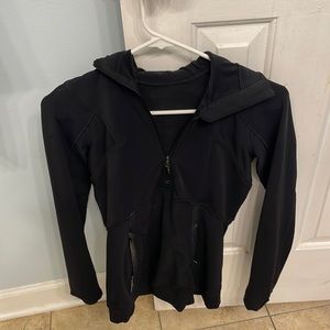 Lululemon Women’s Black Half-Zip Size 2